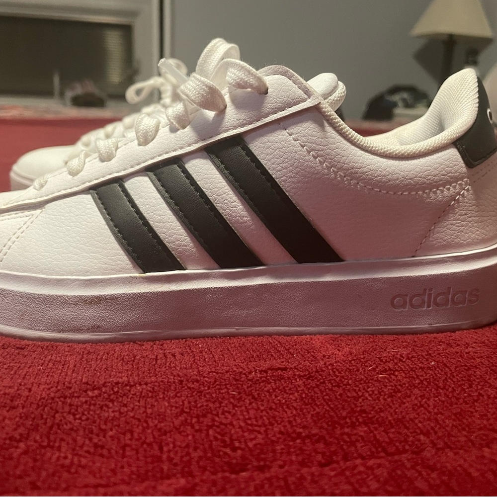 Size 6 Women’s Adidas Grand Court sneakers, white with black stripes